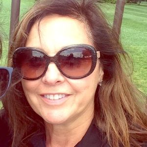 Meet your Posher, Mari lee